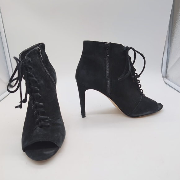 Lord & Taylor sz 8 Elegant Black Lace-Up Ankle Boots Fanders 424 Fifth - Picture 10 of 10
